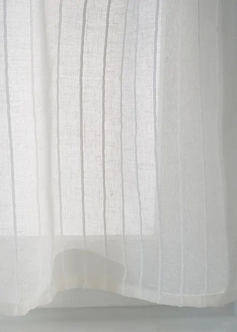 Vitrážková záclona s jemnými proužky, bonprix