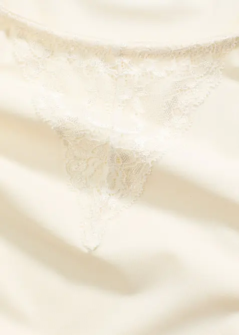 Stahovac&iacute; body, siln&yacute; tvaruj&iacute;c&iacute; efekt, bonprix