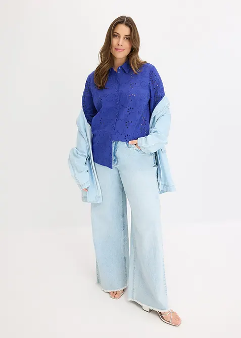 Halenka s d&iacute;rkovanou v&yacute;&scaron;ivkou, bonprix