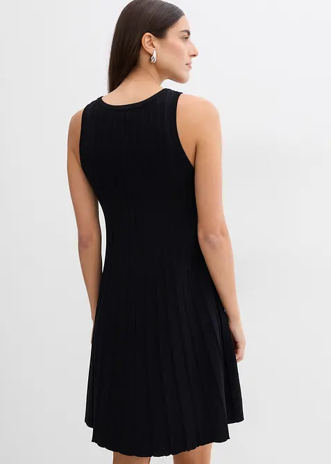 Pletené šaty s áčkovou liní, ze směsi s viskózou, bonprix