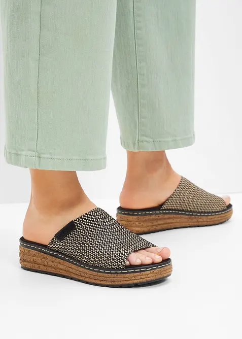 Pantofle na klínku značky Rieker, Rieker