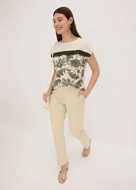 Oversize triko s krajkovou l&eacute;gou, bonprix