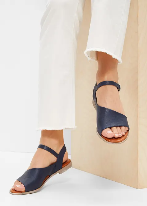 Sandály značky Mustang, Mustang