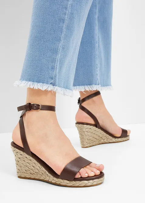 Sandály na klínku, bonprix