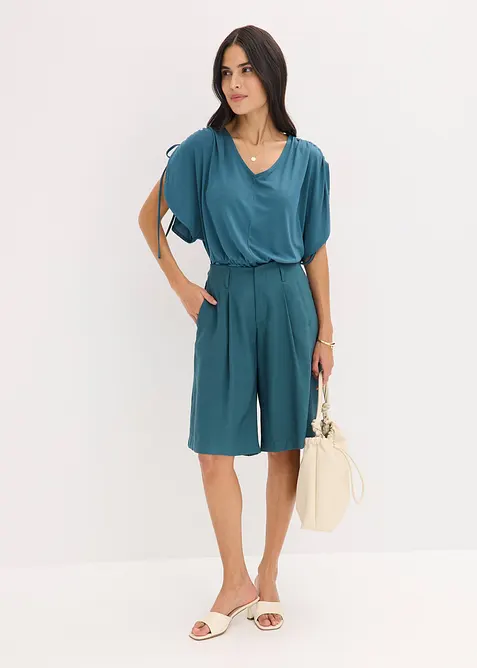 Široké bermudy se záhyby v pase, bonprix