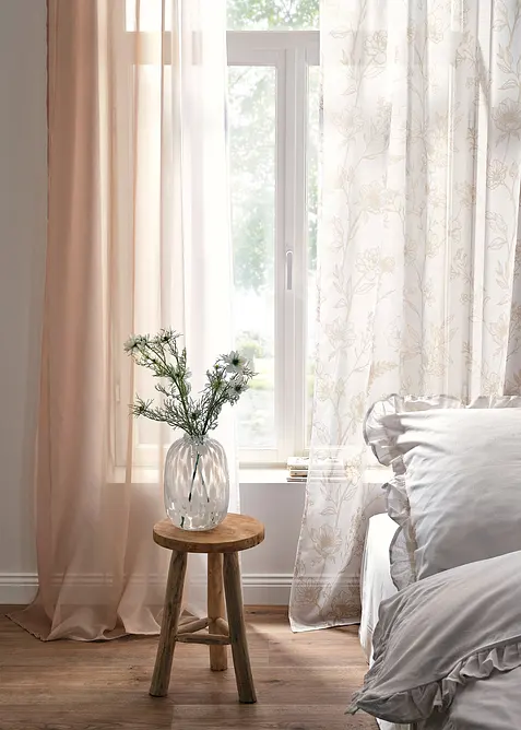 Z&aacute;clona s recyklovan&yacute;m polyesterem (1 ks v balen&iacute;), bonprix