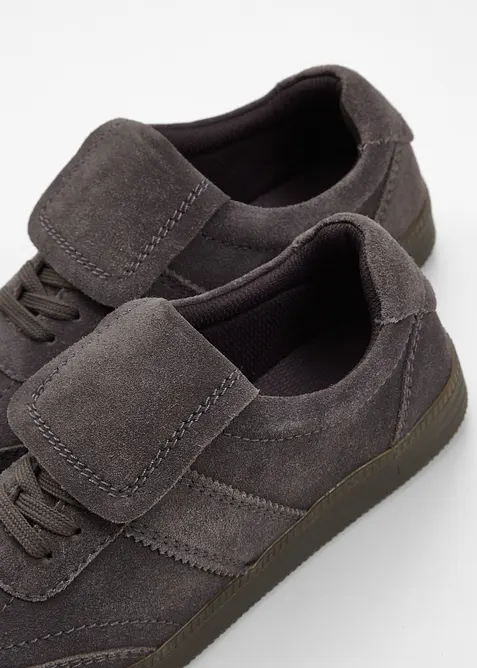 Nízké tenisky z kůže, bonprix