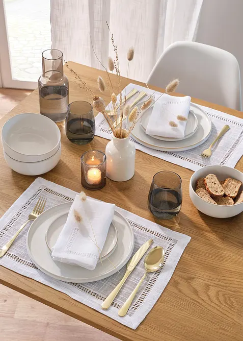 Prostírání s dírkovanou výšivkou (2 ks v balení), bonprix