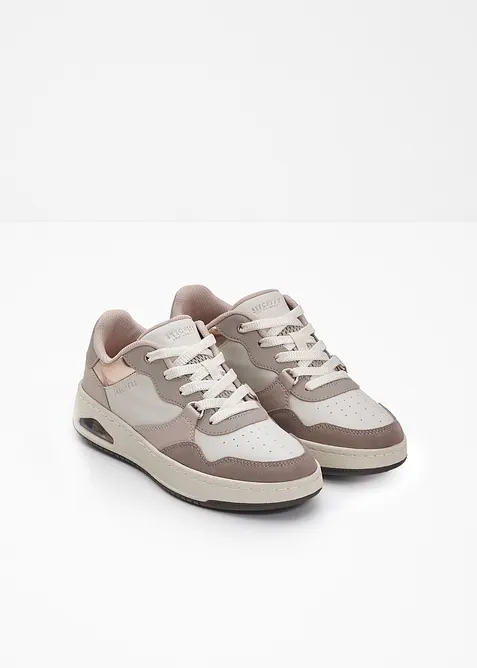 Tenisky značky Skechers, Skechers