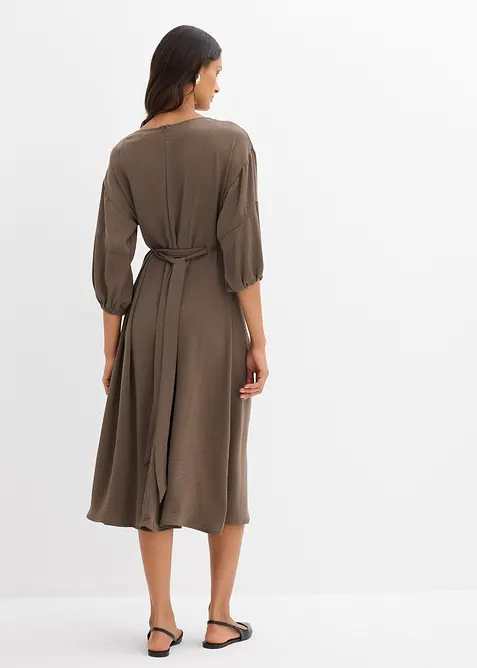 Šaty z materiálu se zmačkanou úpravou, bonprix