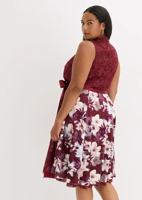 Kroj ve stylu dirndl, s v&yacute;&scaron;ivkou a sametovou sukn&iacute; (2d&iacute;ln&aacute; souprava), bonprix