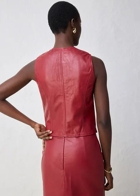 Vesta z jehněč&iacute; kůže napa, bonprix