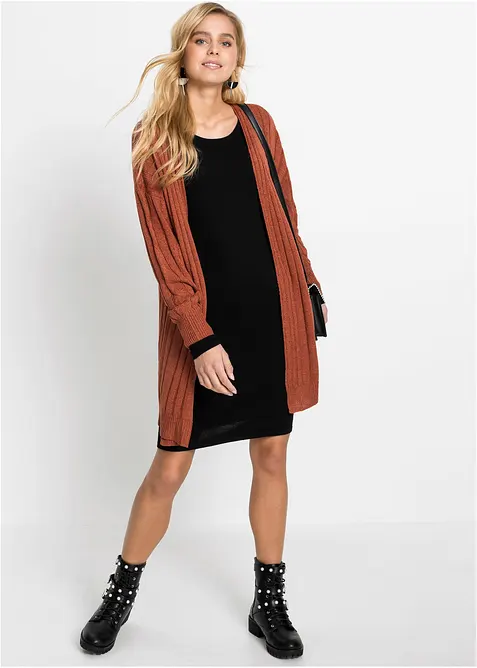 Pletené šaty v ležérním střihu, bonprix