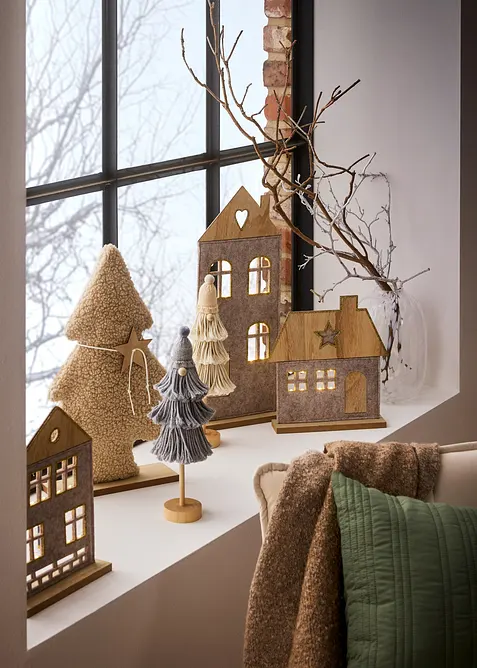 Dekorativní figurka skřítka s huňatým vzhledem (2 ks v balení), bonprix