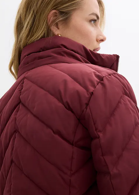 Lehk&aacute; pro&scaron;&iacute;van&aacute; bunda s odn&iacute;matelnou kapuc&iacute;, bonprix