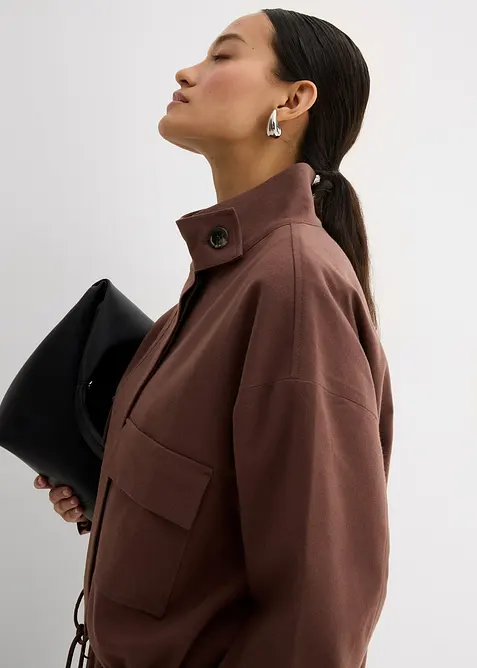 Krátká podzimní/jarní bunda z viskózové směsi, bonprix