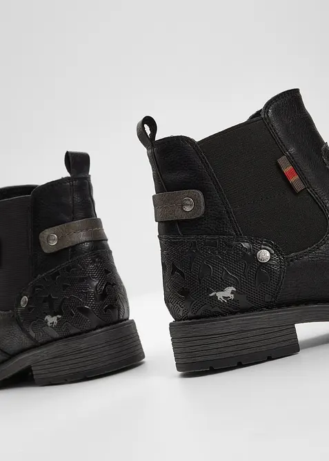 Boty Chelsea značky Mustang, Mustang