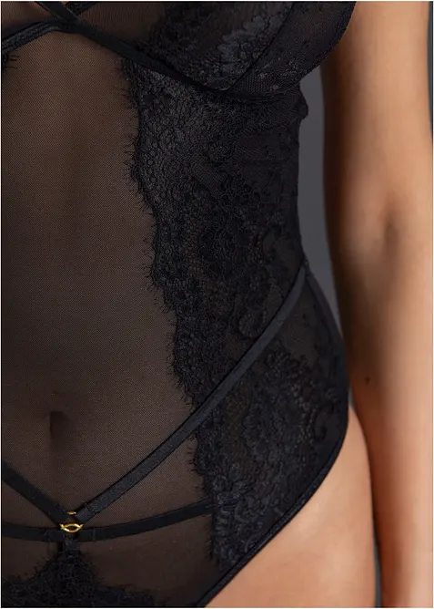 Stringbody bez kostic, bonprix