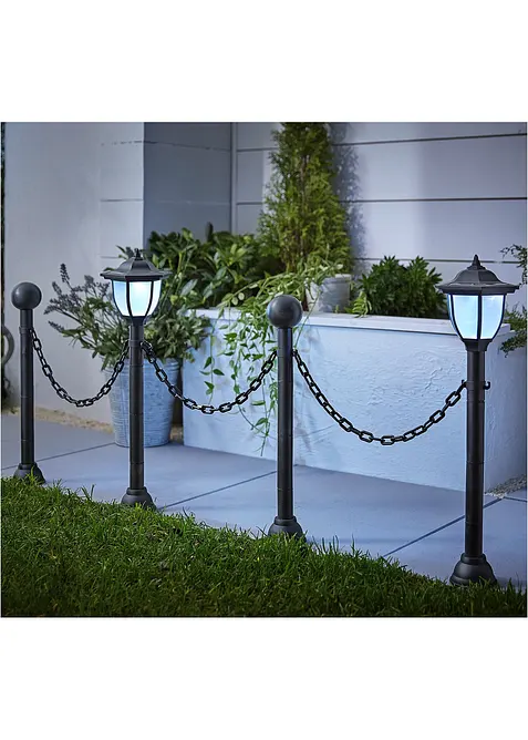 Řetězov&yacute; plot se sol&aacute;rn&iacute;mi osvětlen&iacute;m, bonprix