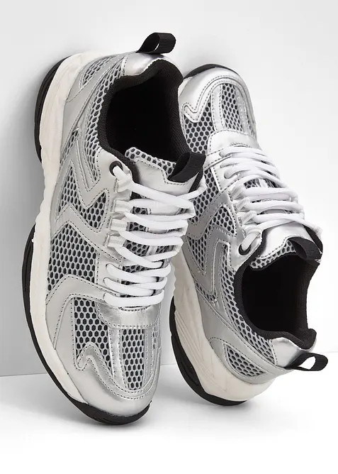 Robustn&iacute; n&iacute;zk&eacute; tenisky, bonprix