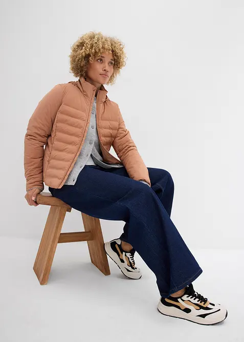 Prošívaná bunda, velmi lehká imitace prachového peří, bonprix