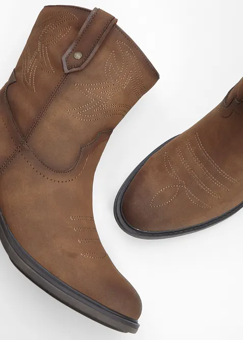 Kovbojsk&aacute; kotn&iacute;kov&aacute; obuv Mustang, Mustang