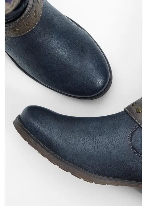 Kozačky značky Mustang, Mustang