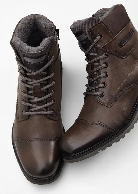 Kožen&aacute; &scaron;něrovac&iacute; kotn&iacute;kov&aacute; obuv značky Bugatti, Bugatti