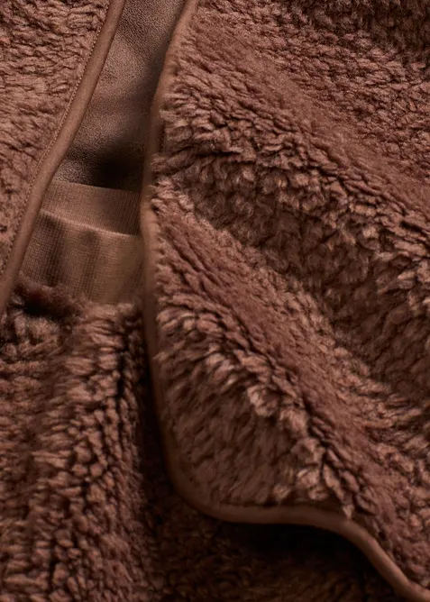 Ply&scaron;ov&aacute; dom&aacute;c&iacute; souprava, bonprix