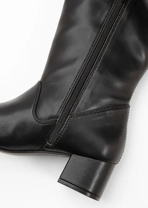 Kozačky se &scaron;irokou holen&iacute;, bonprix