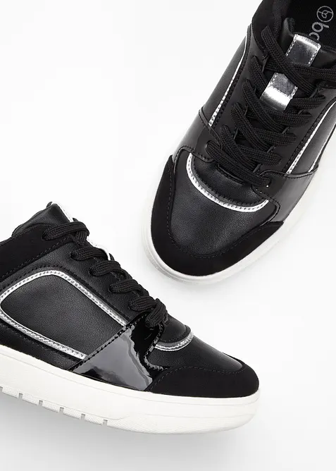 Tenisky s detaily se zvířecím vzorem, bonprix