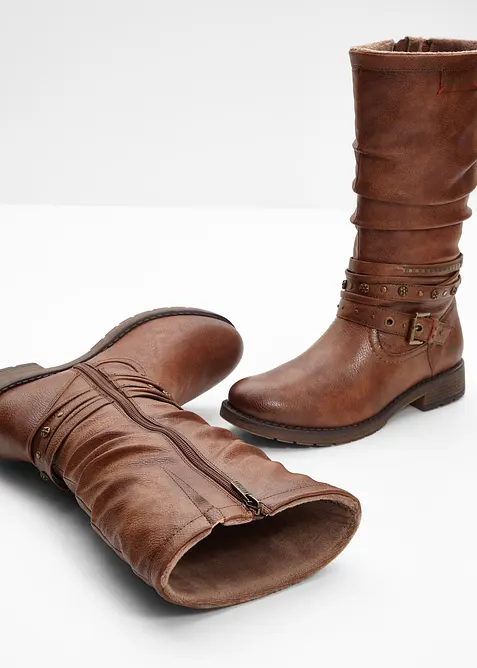 Kozačky značky Mustang, Mustang