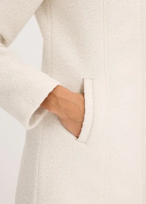 Krátký kabát z buklé, bonprix