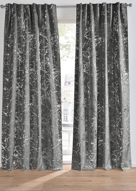 Zatemňuj&iacute;c&iacute; z&aacute;věs se sametov&yacute;m povrchem a leskem (1 ks v balen&iacute;), bonprix