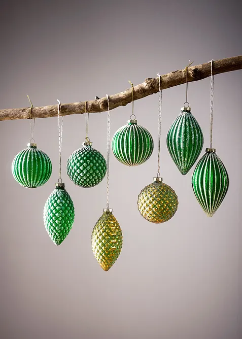 V&aacute;nočn&iacute; baňky na stromeček (8d&iacute;ln&aacute; sada), bonprix