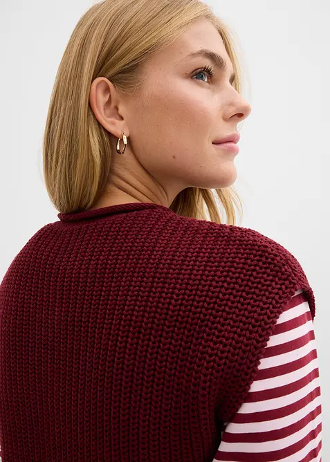 Pleten&aacute; vesta s kapsami, bonprix