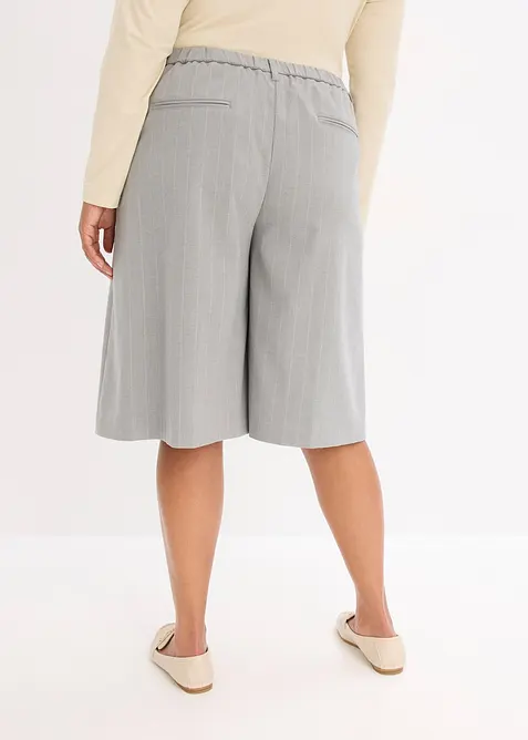 Vypasovan&eacute; &scaron;ortky, bonprix