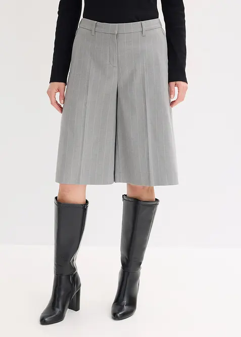 Vypasovan&eacute; &scaron;ortky, bonprix