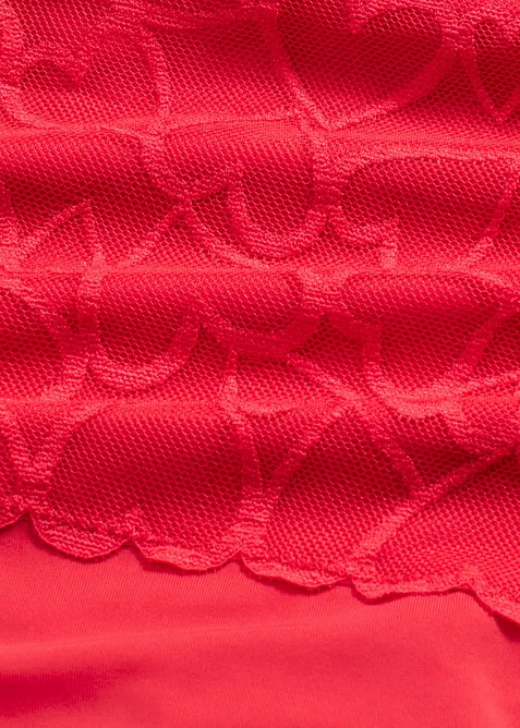 Stahovac&iacute; tanga se srd&iacute;čkovou krajkou, středn&iacute; tvaruj&iacute;c&iacute; efekt, bonprix