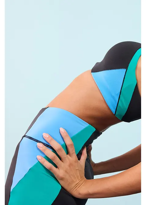 Vyztužen&aacute; sportovn&iacute; podprsenka se středn&iacute; oporou, bonprix