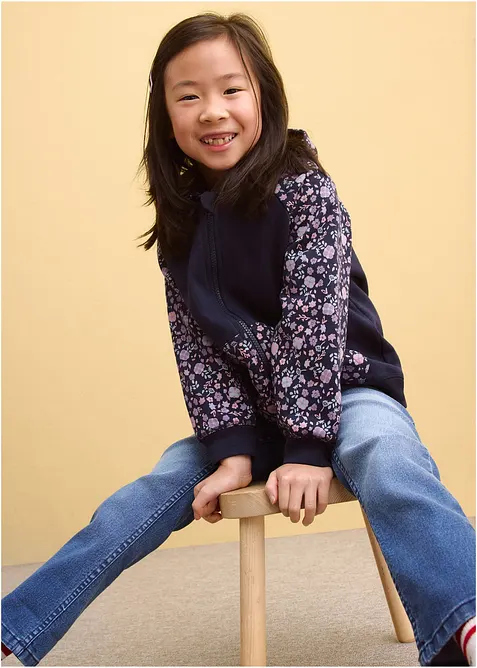 Mikina na zap&iacute;n&aacute;n&iacute; s kapuc&iacute;, z čist&eacute; organick&eacute; bavlny, bonprix