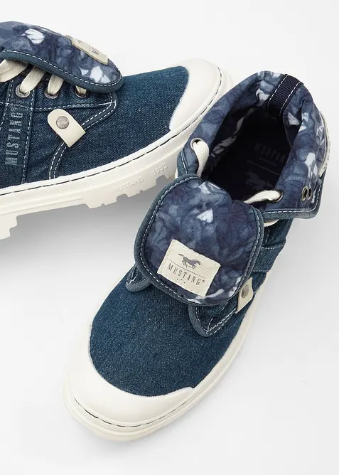 Kotn&iacute;kov&eacute; tenisky značky Mustang z bavlněn&eacute;ho pl&aacute;tna, Mustang