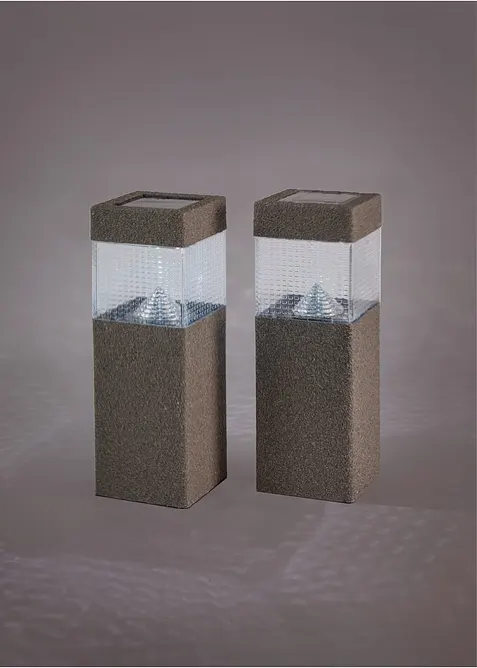 Sol&aacute;rn&iacute; dekorativn&iacute; sv&iacute;tidlo na osvětlen&iacute; cesty (2 ks v balen&iacute;), bonprix