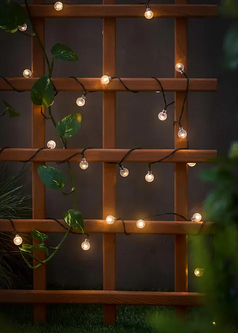 Sol&aacute;rn&iacute; světeln&yacute; řetěz s 50 LED kouličkami, bonprix