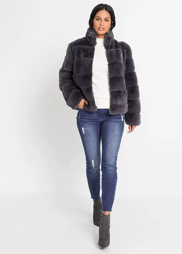 Bunda z umělé kožešiny, se zapínáním na zip, bonprix