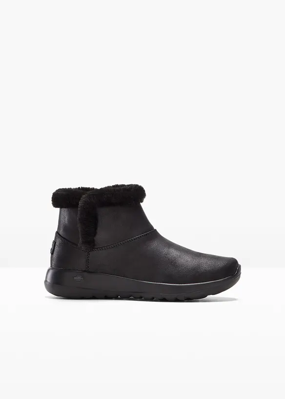Kotníková obuv značky Skechers, Skechers