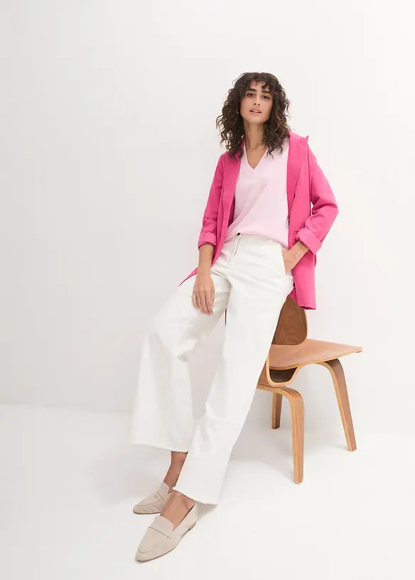 Dlouh&eacute; tričko se &scaron;irok&yacute;m střihem a s v&yacute;střihem do V, kr&aacute;tk&yacute; ruk&aacute;v (5 ks v balen&iacute;), bonprix