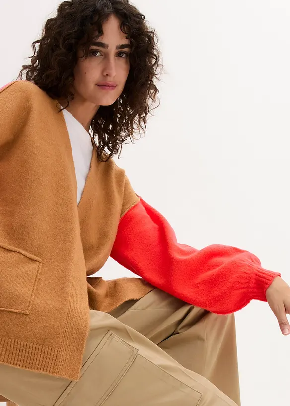 Oversized pletený kabátek ve vzhledu Color Blocking, bonprix