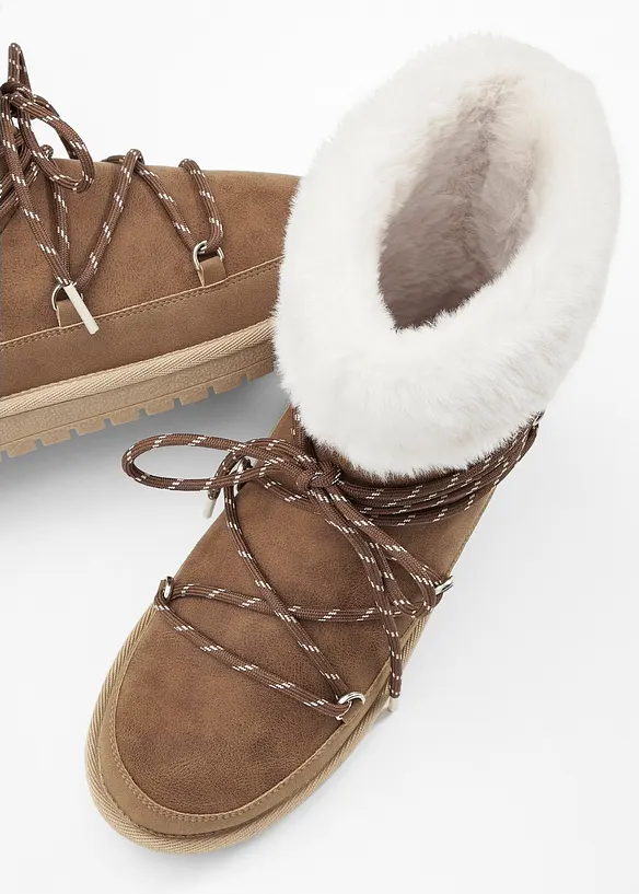 &Scaron;něrovac&iacute; obuv Disney Mickey Mouse, Disney