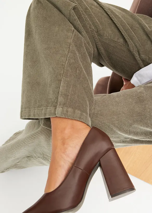 &Scaron;irok&eacute; man&scaron;estrov&eacute; kalhoty, bonprix